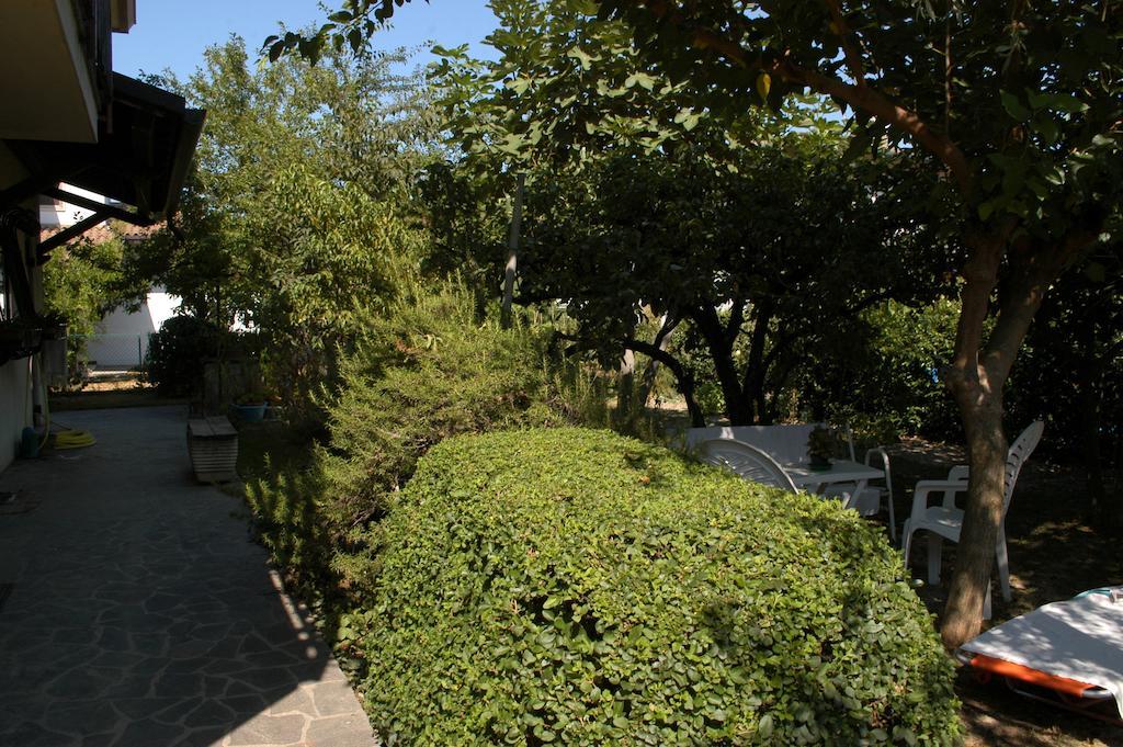 Casa Irene Bed and Breakfast Torri di Quartesolo Buitenkant foto